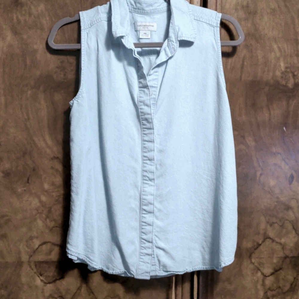 Liz Claiborne Chambray Button Up Tank -